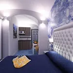 アパートホテル Casamalfi Centro Storico 2*